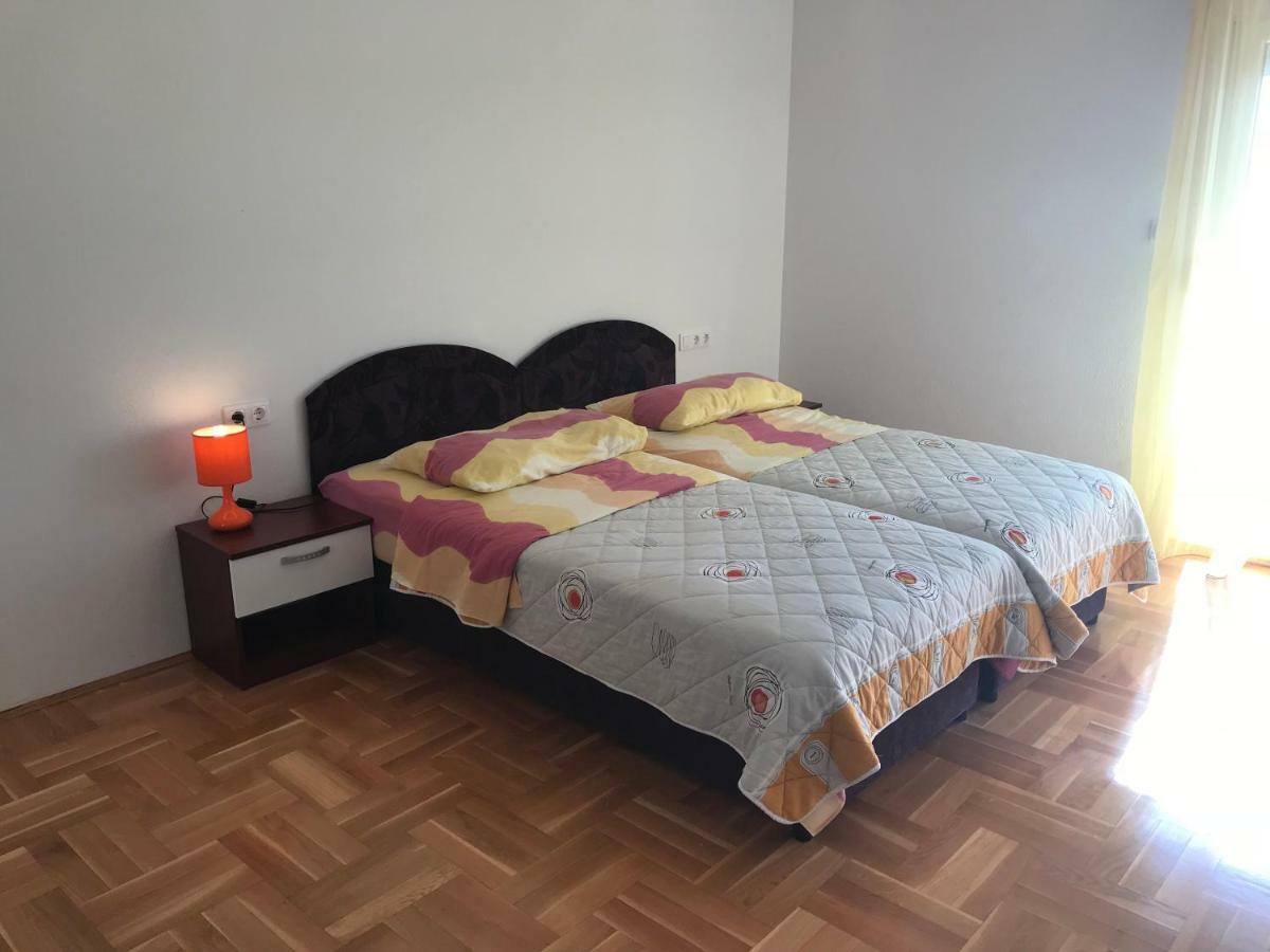 Apartments Filip Trogir Exterior foto